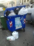 Segnalazione sui cassonetti di Piazza Garibaldi